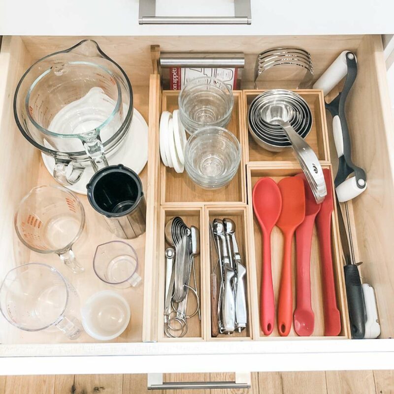 Easy Sorting of Kitchen Essentials