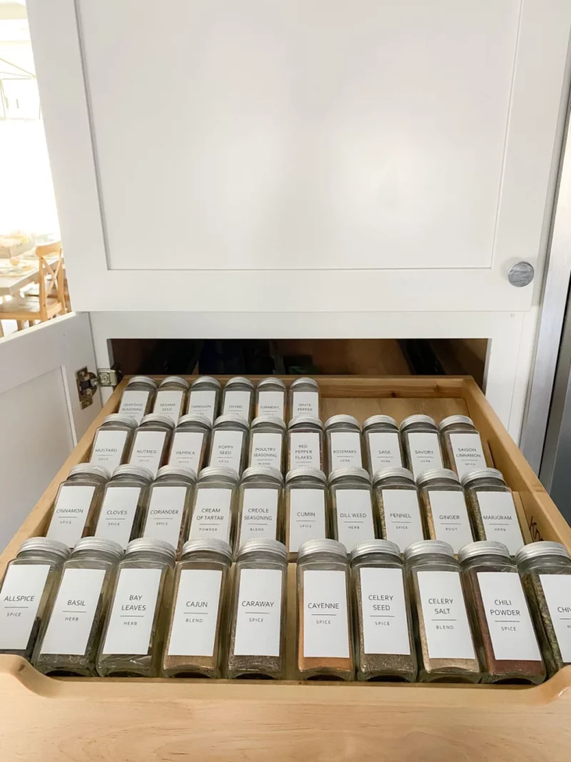 Uniform Pull out Spice Rack for Cabinet with Labels