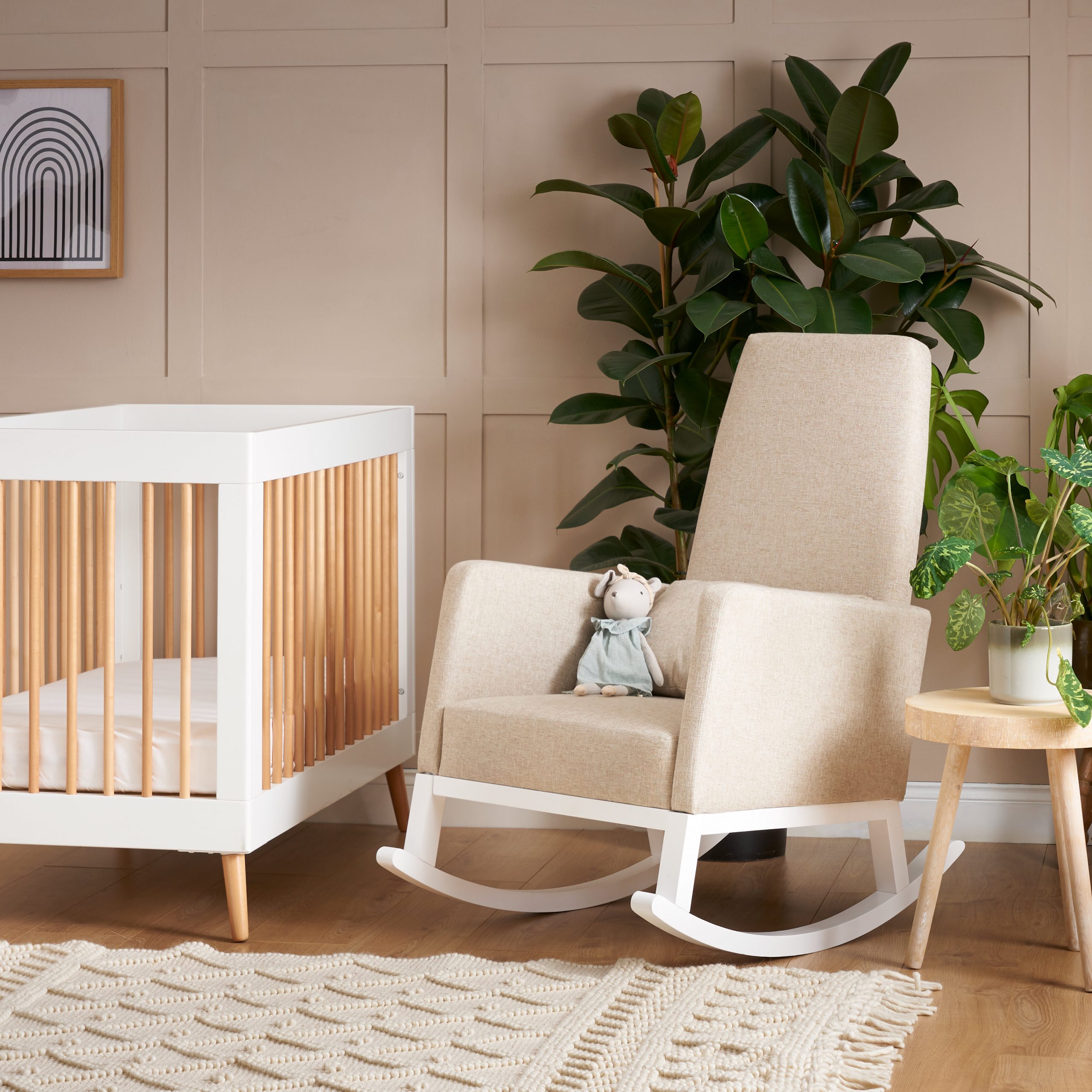 Beautiful Modern Glider and Rocker Ideas for the Nursery